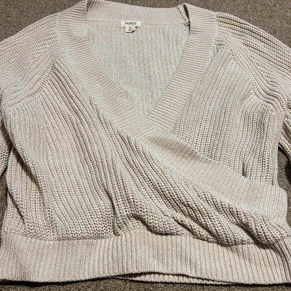 Upwest Weekend Wrap Cropped Sweater in cream size medium - Picture 4 of 7